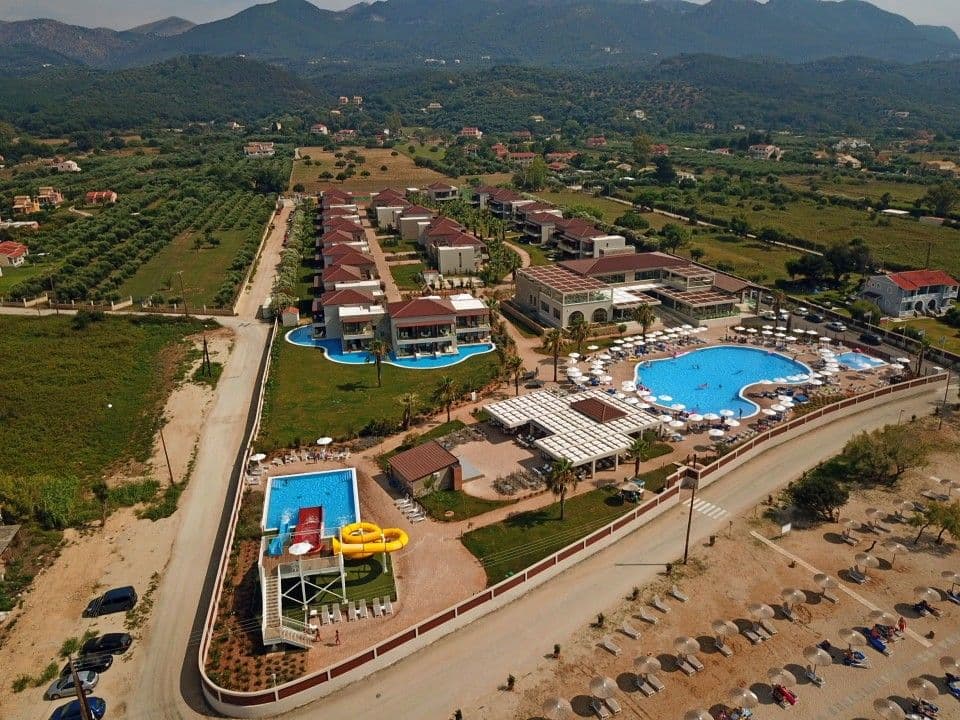 Almyros Beach Resort & Spa