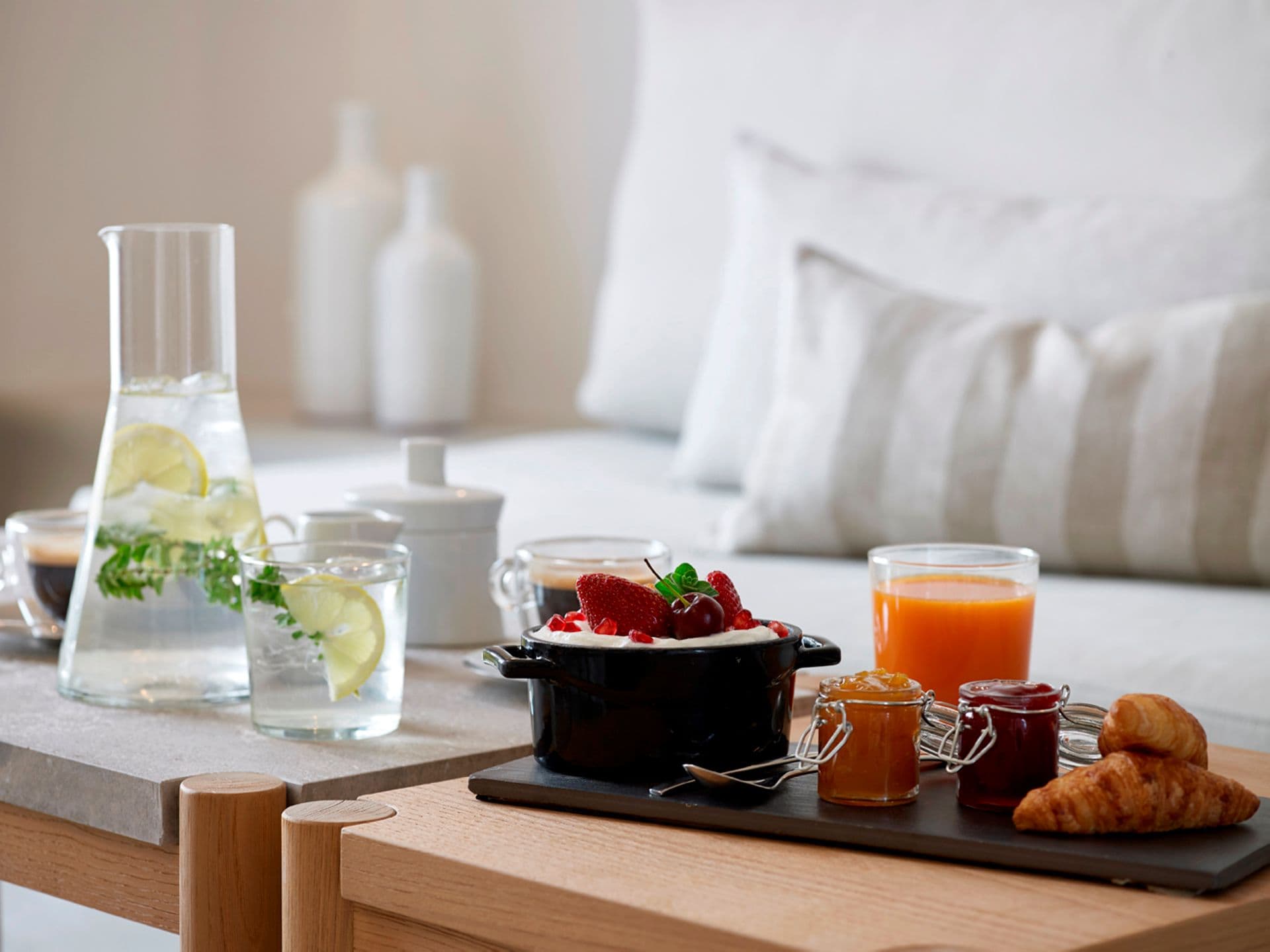 Breakfast in-room