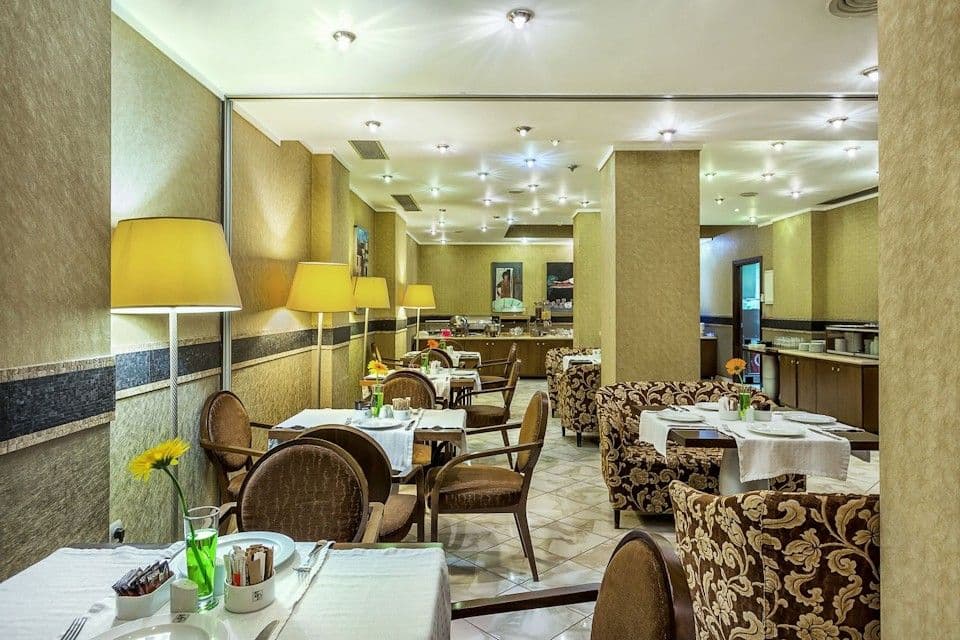 Breakfast room