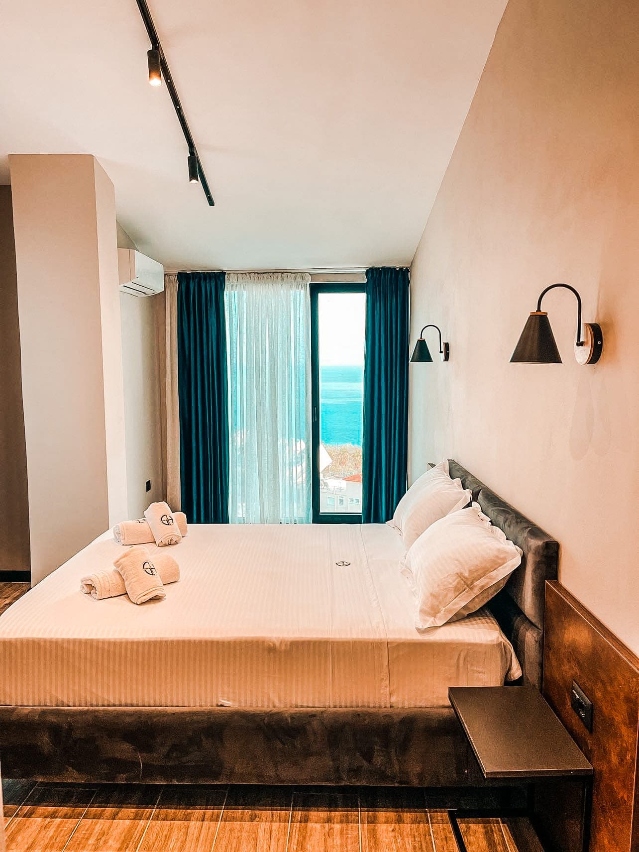 Gogo's Boutique Hotel