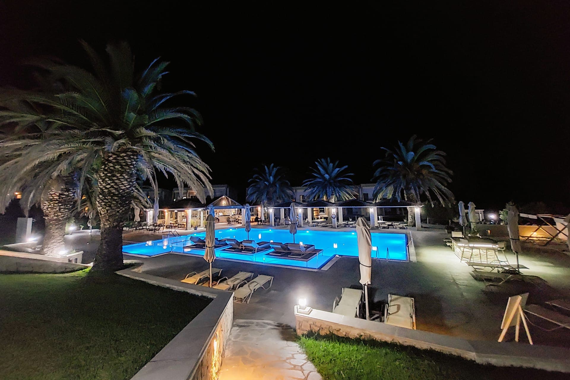 Iris Hotel