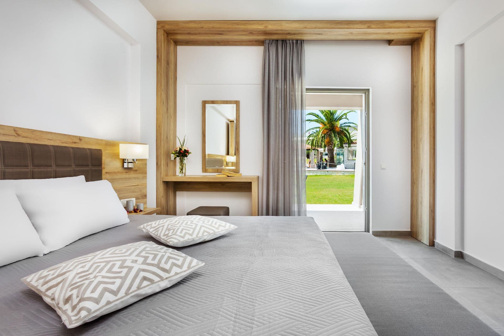 Iris Hotel