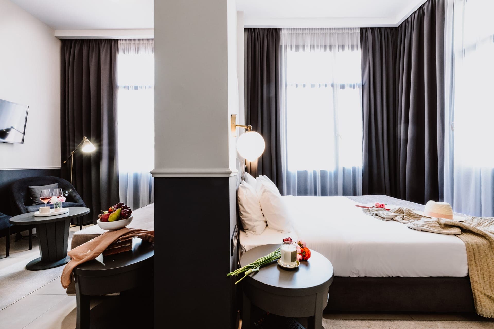 DELUXE JUNIOR SUITE