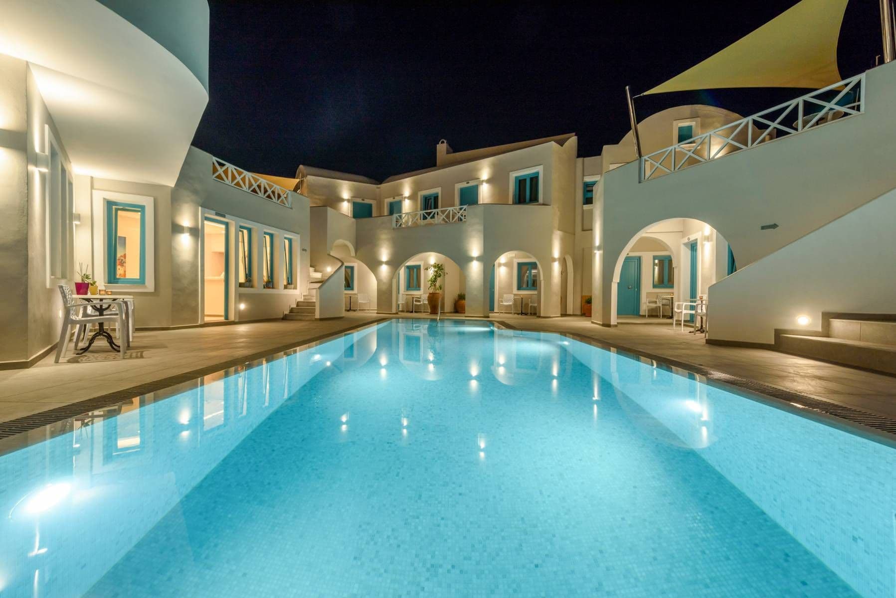 Nikolas Hotel Santorini