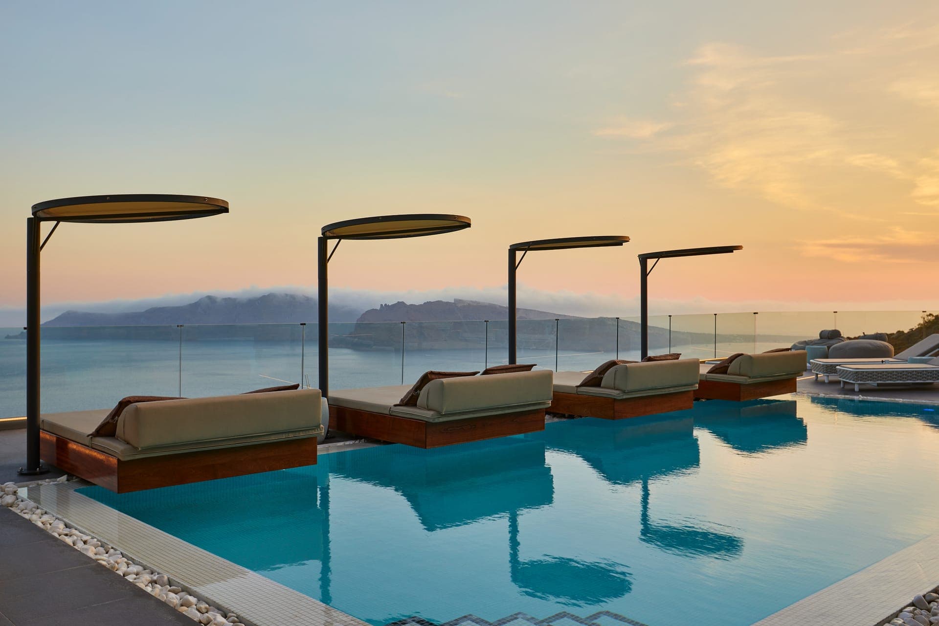 Oia Suites Santorini