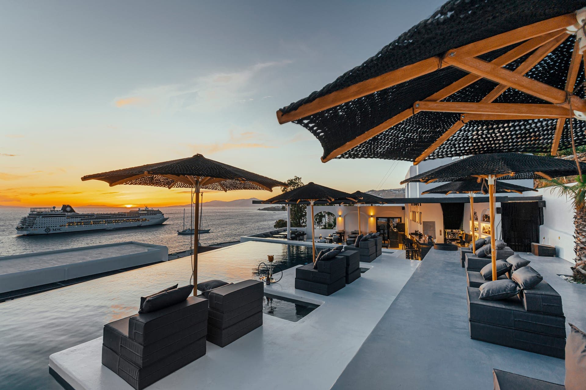 Tagoo Black Mykonos
