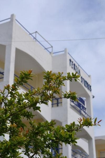 Valente Perlia Rooms Poros