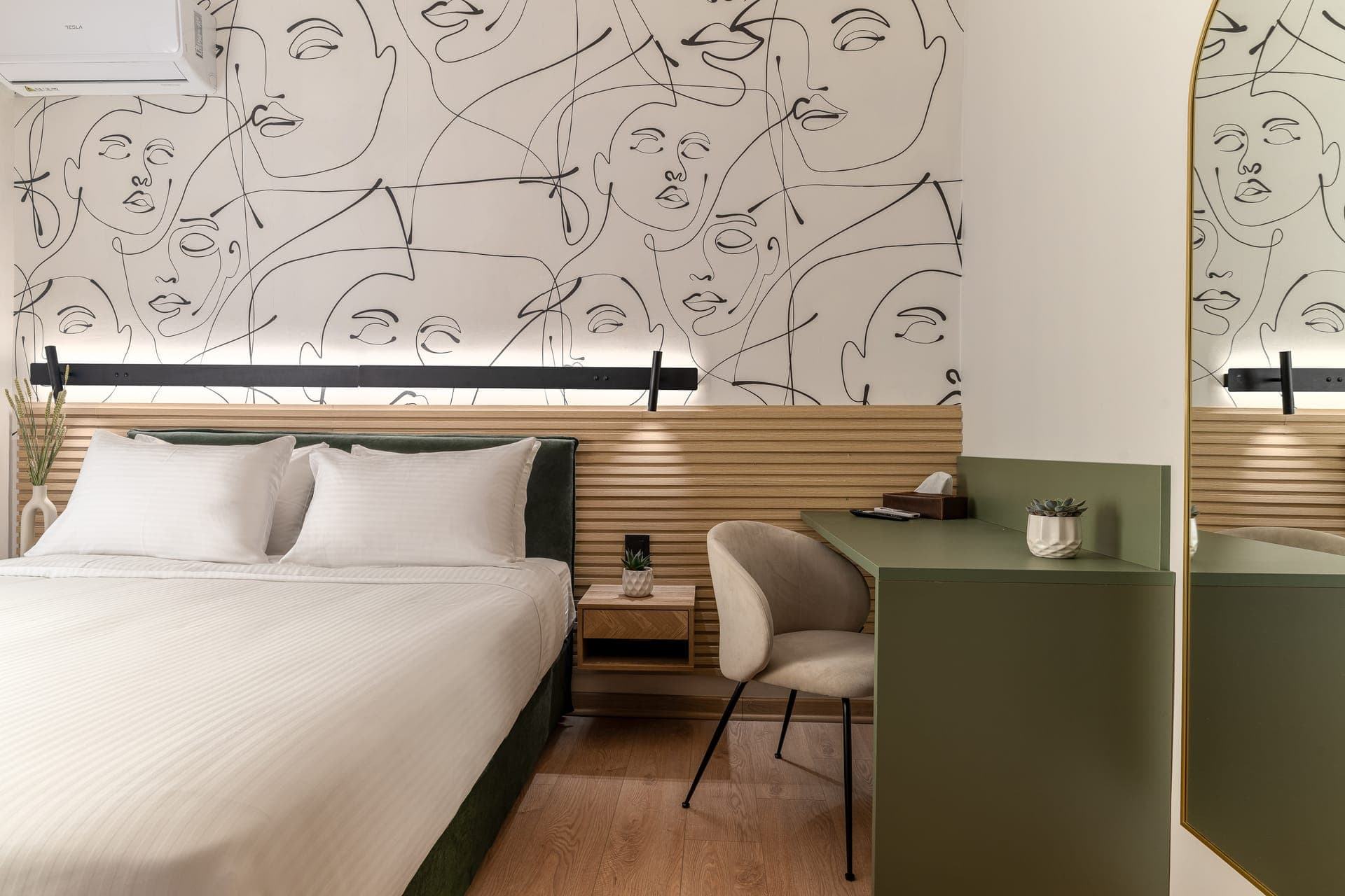 Phalerus Suites