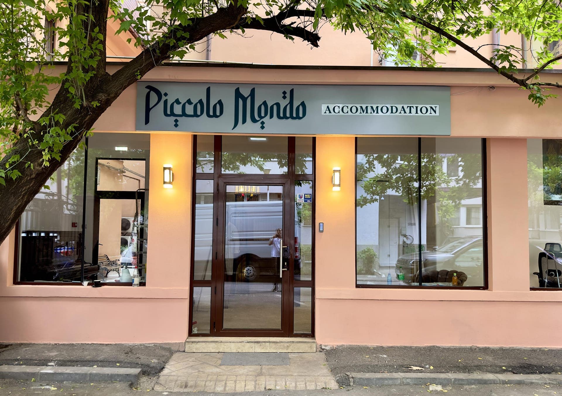 Piccolo Mondo by CityBookings