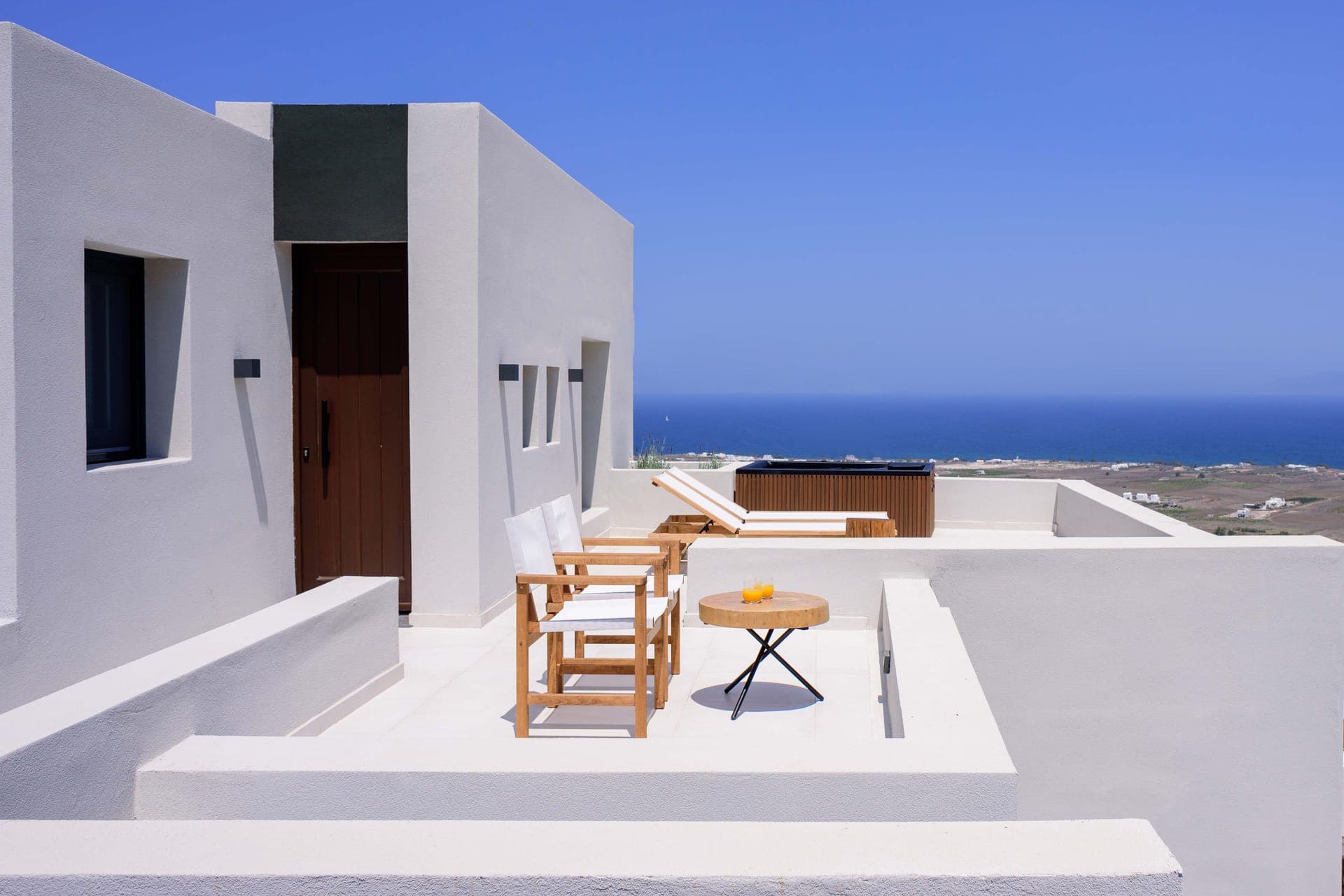 Ryolithos Suites