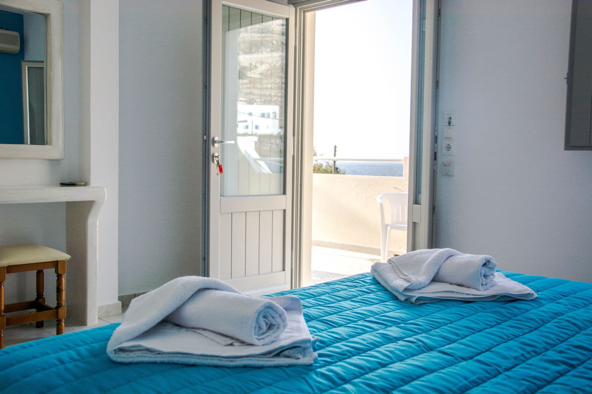 Sail Inn Apartments Santorini