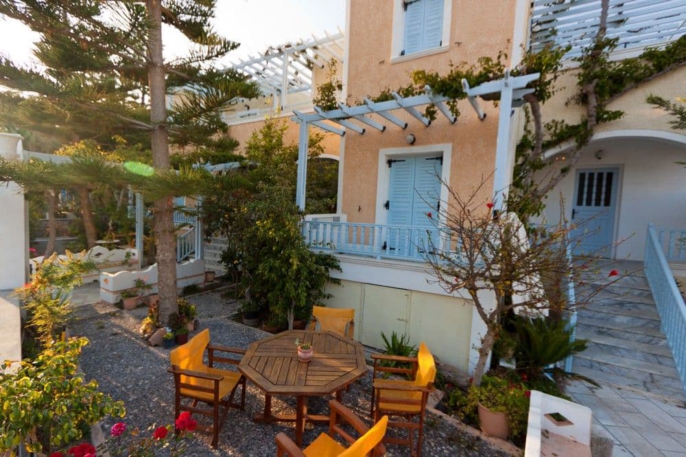 Sellada Apartments Santorini