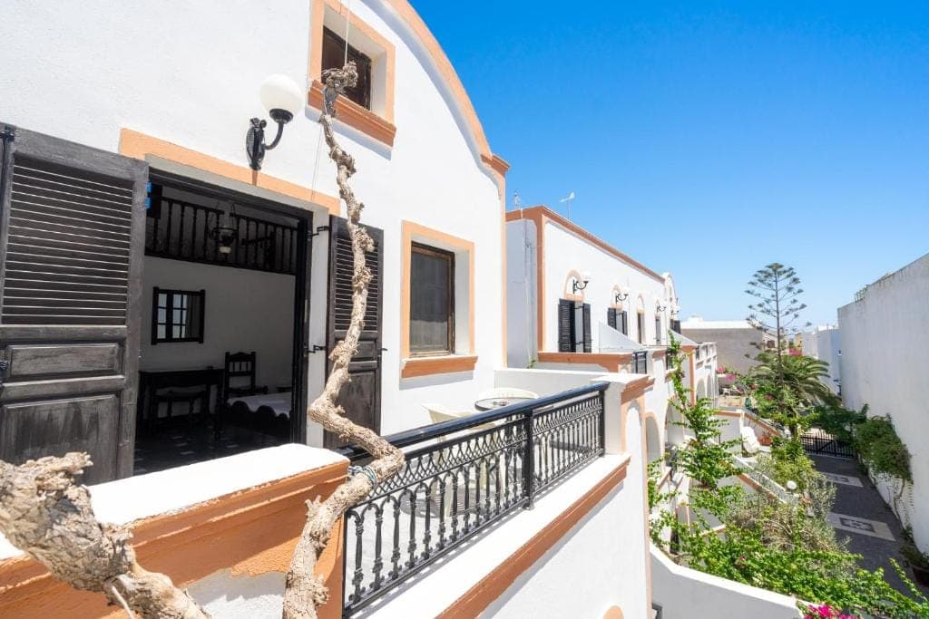 Tritonas Rooms