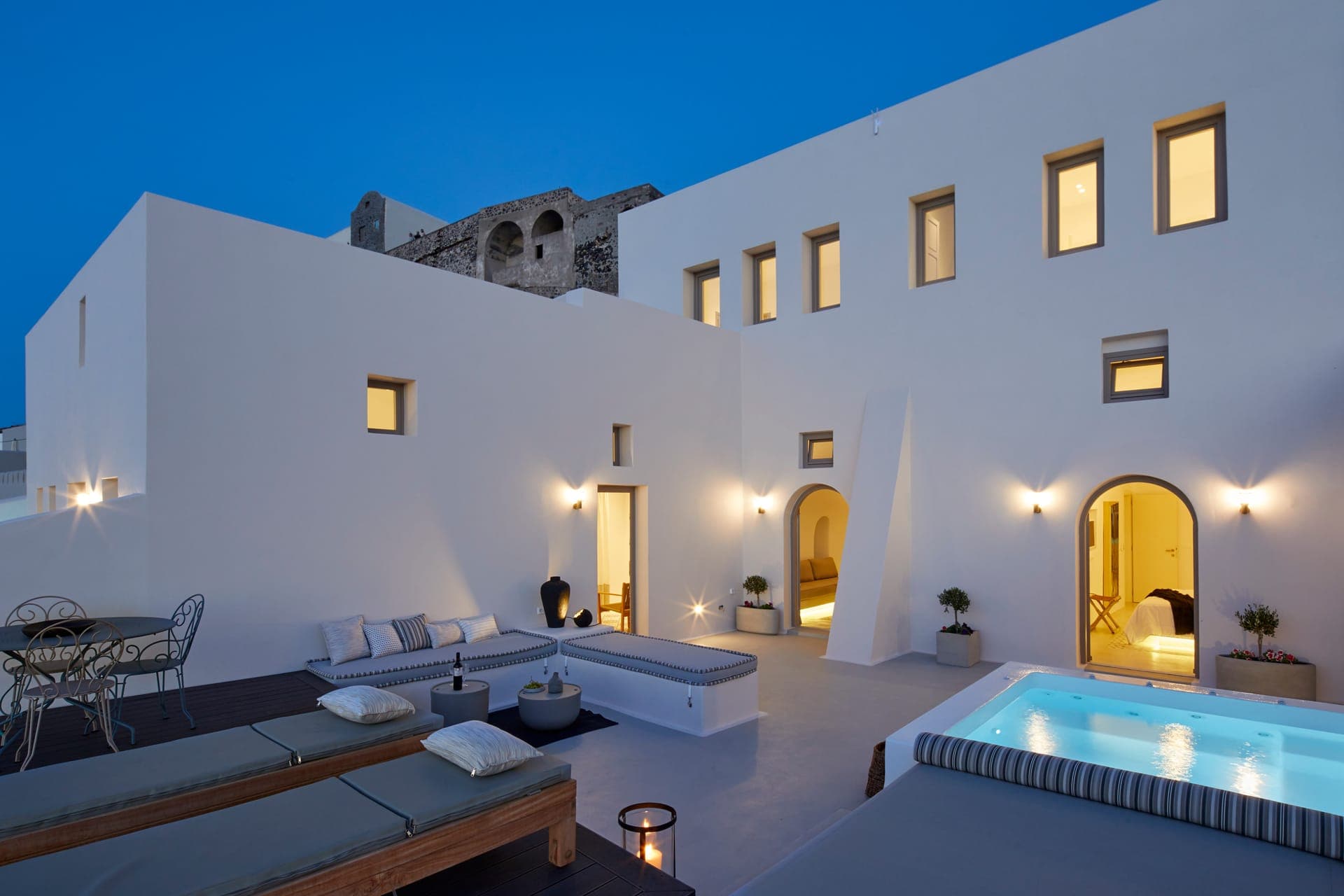 White & Co. La Torre Suites Santorini