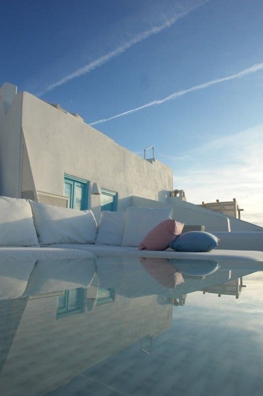 White Santorini