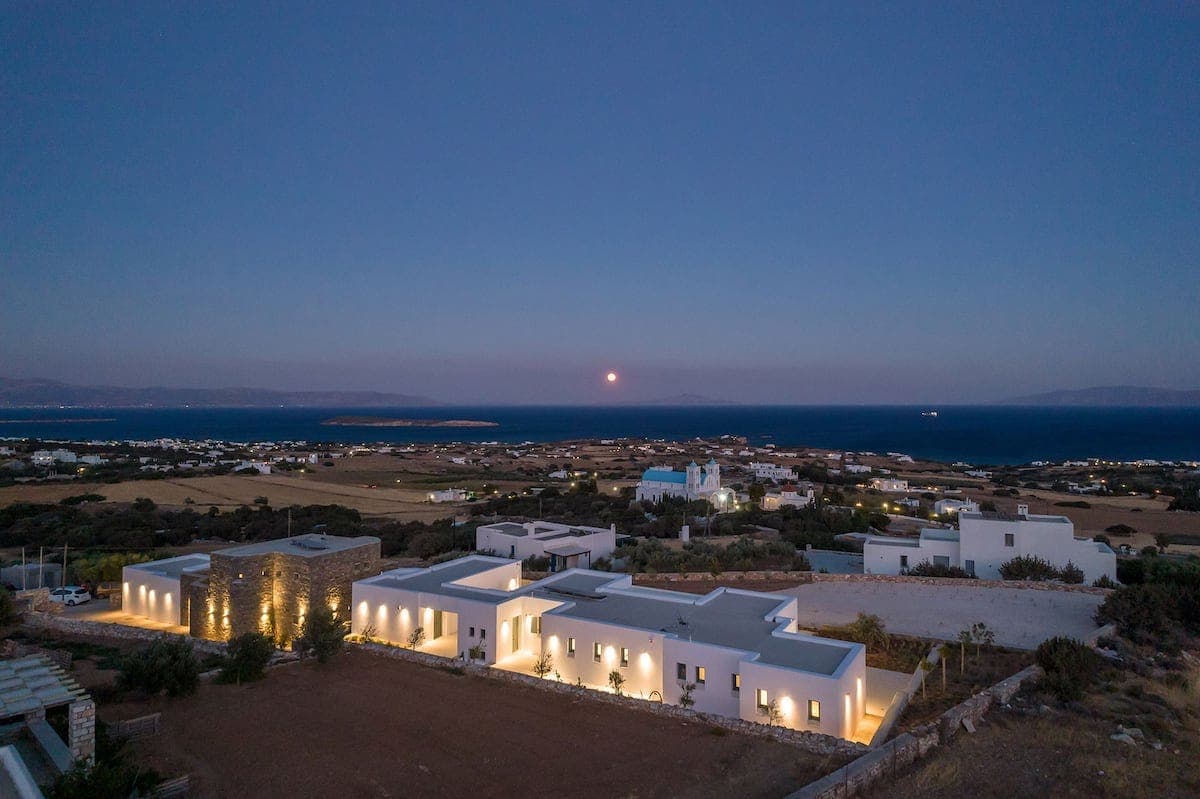 White & Rocks Paros
