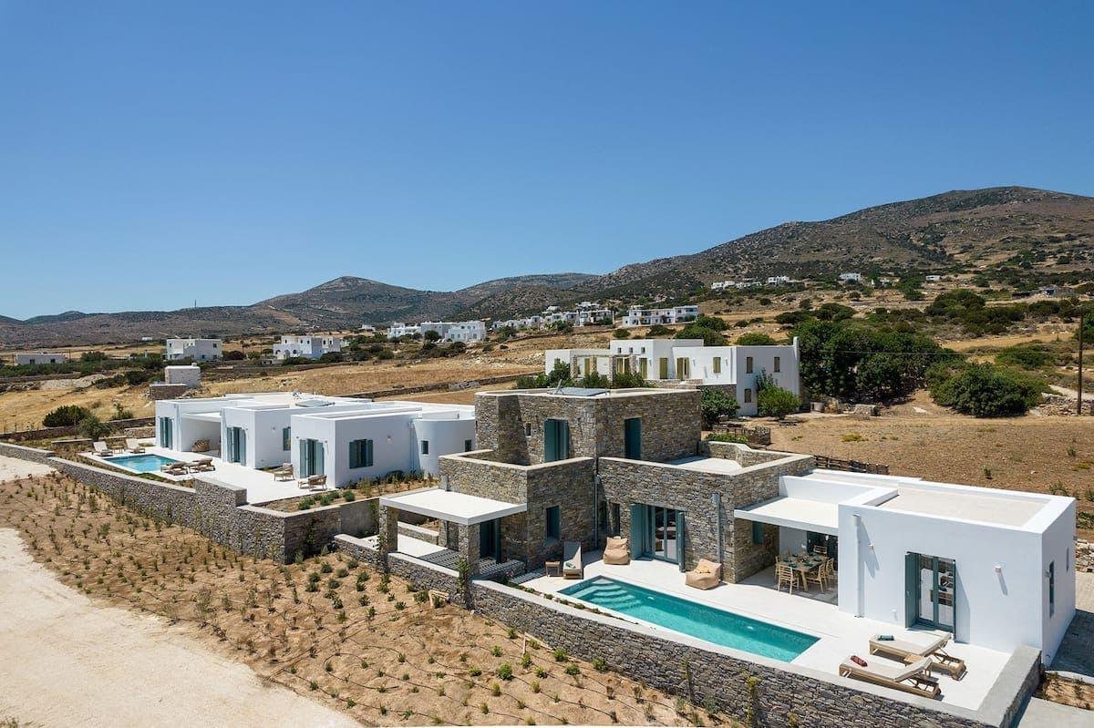 White & Rocks Paros