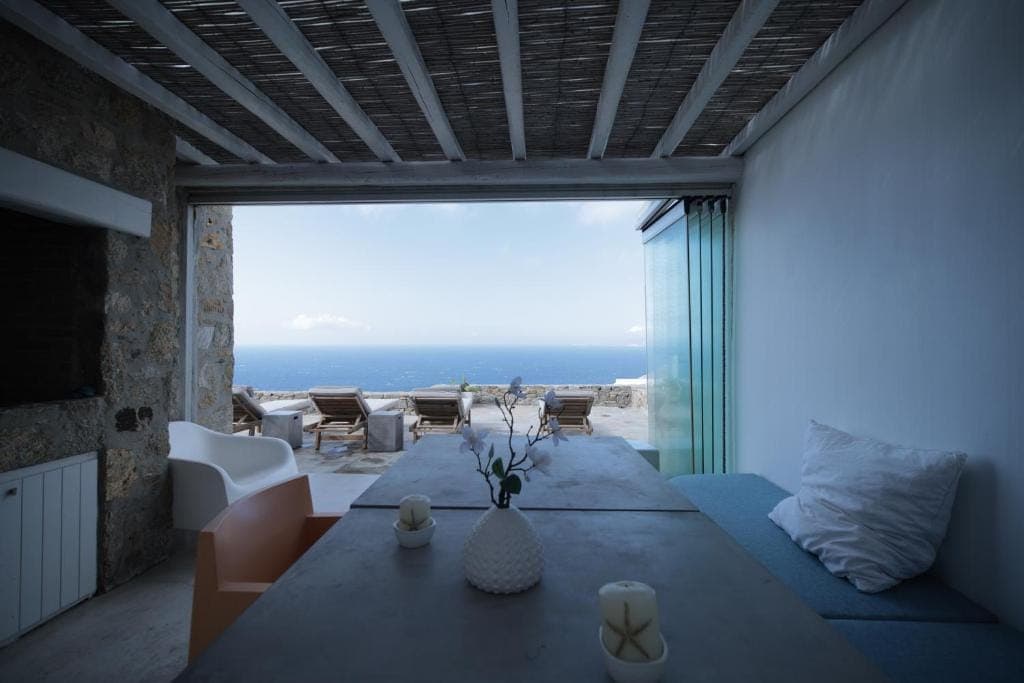 White Rock Suites & Villas