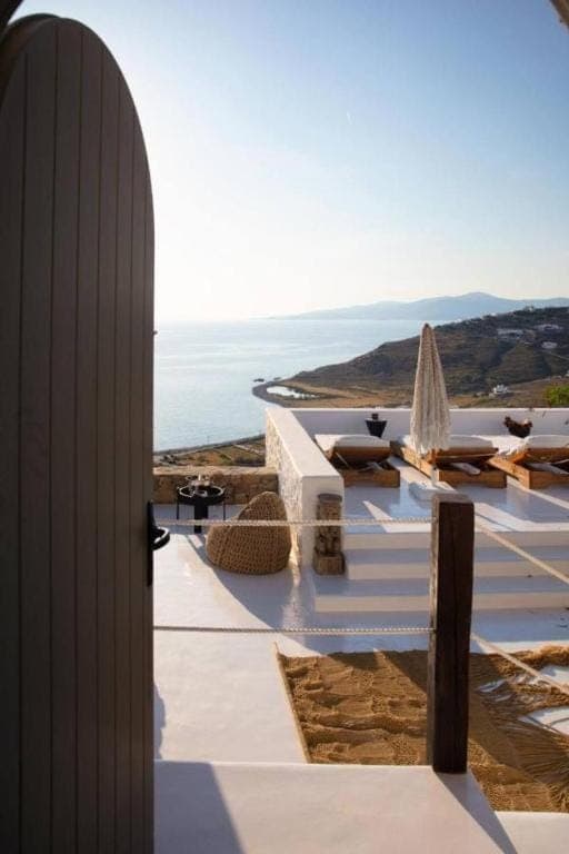 White Rock Suites & Villas