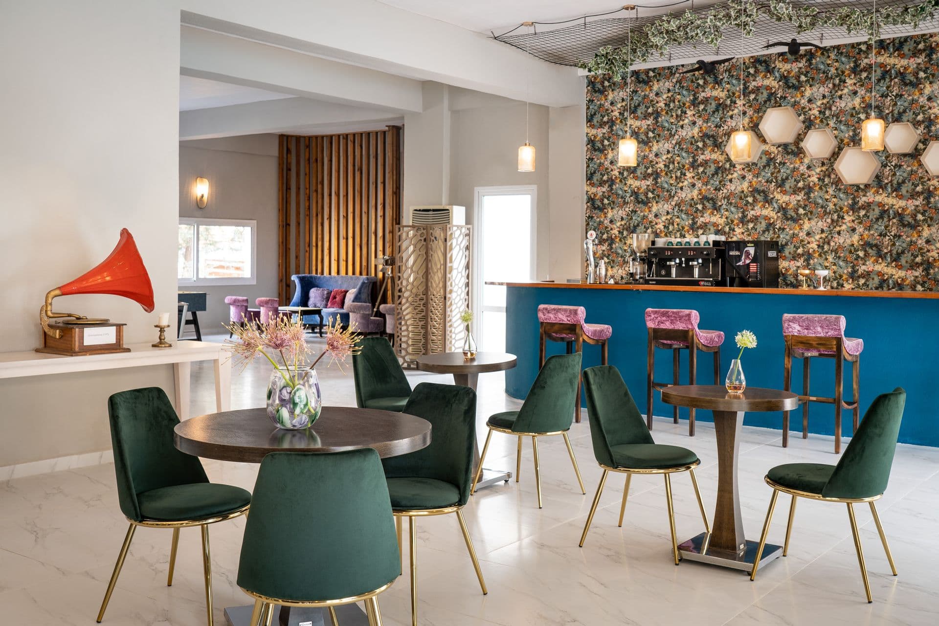 Zoe Hotel