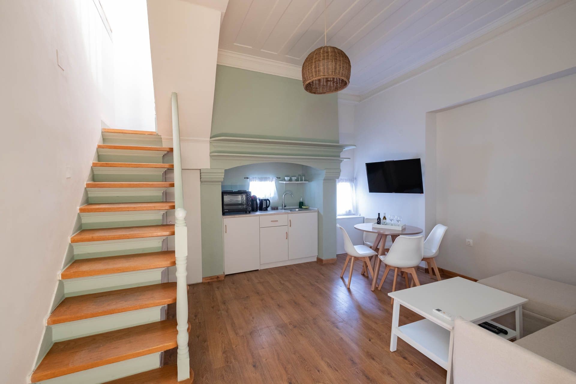 Suite - Split Level
