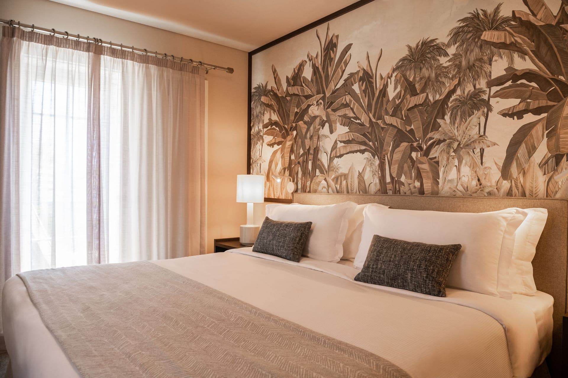 Elite Tropical One Bedroom Residence