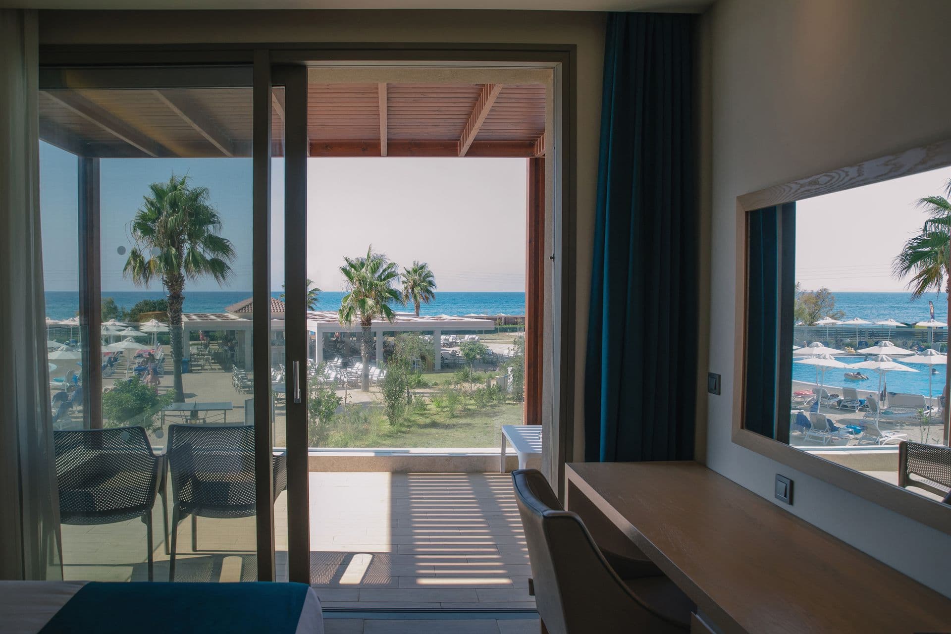 DELUXE DBL SEA VIEW