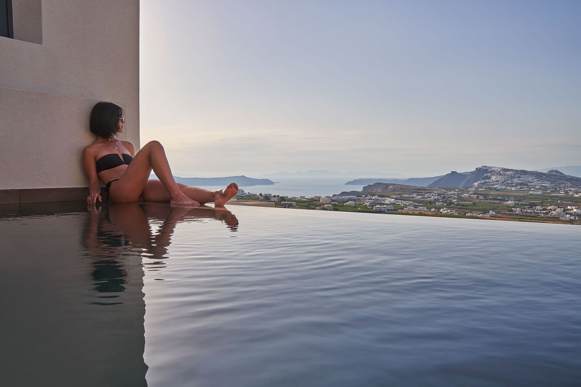The swimming pool is heated and is maintained at a temperature range of 5-6 degrees Celsius higher than the current outside temperature of the water.