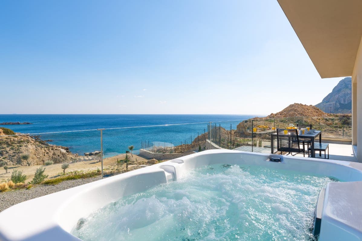 Aquamarine Luxury Suite | 1st Floor