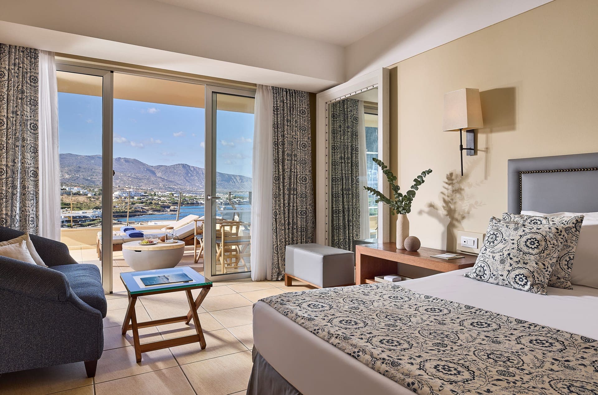 Mythica Superior Suite - Sea View