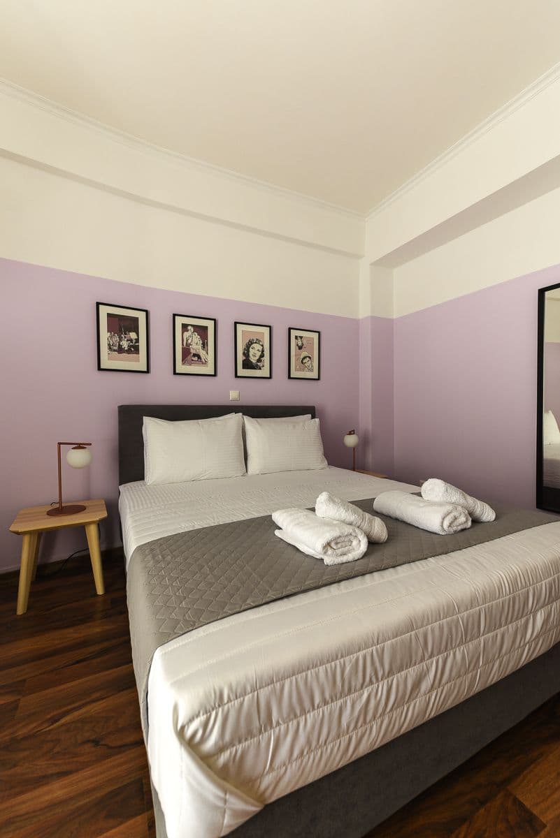 Studio Apartment (Story 4c)