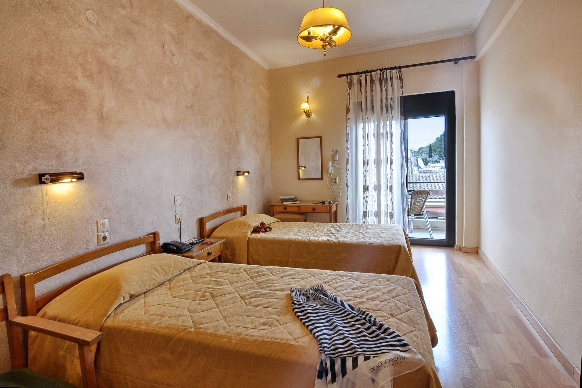 Double or Twin Side Sea View