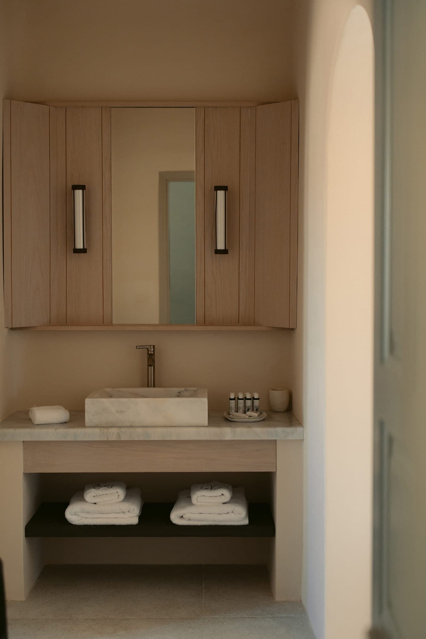Suite with Balcony & Sea View