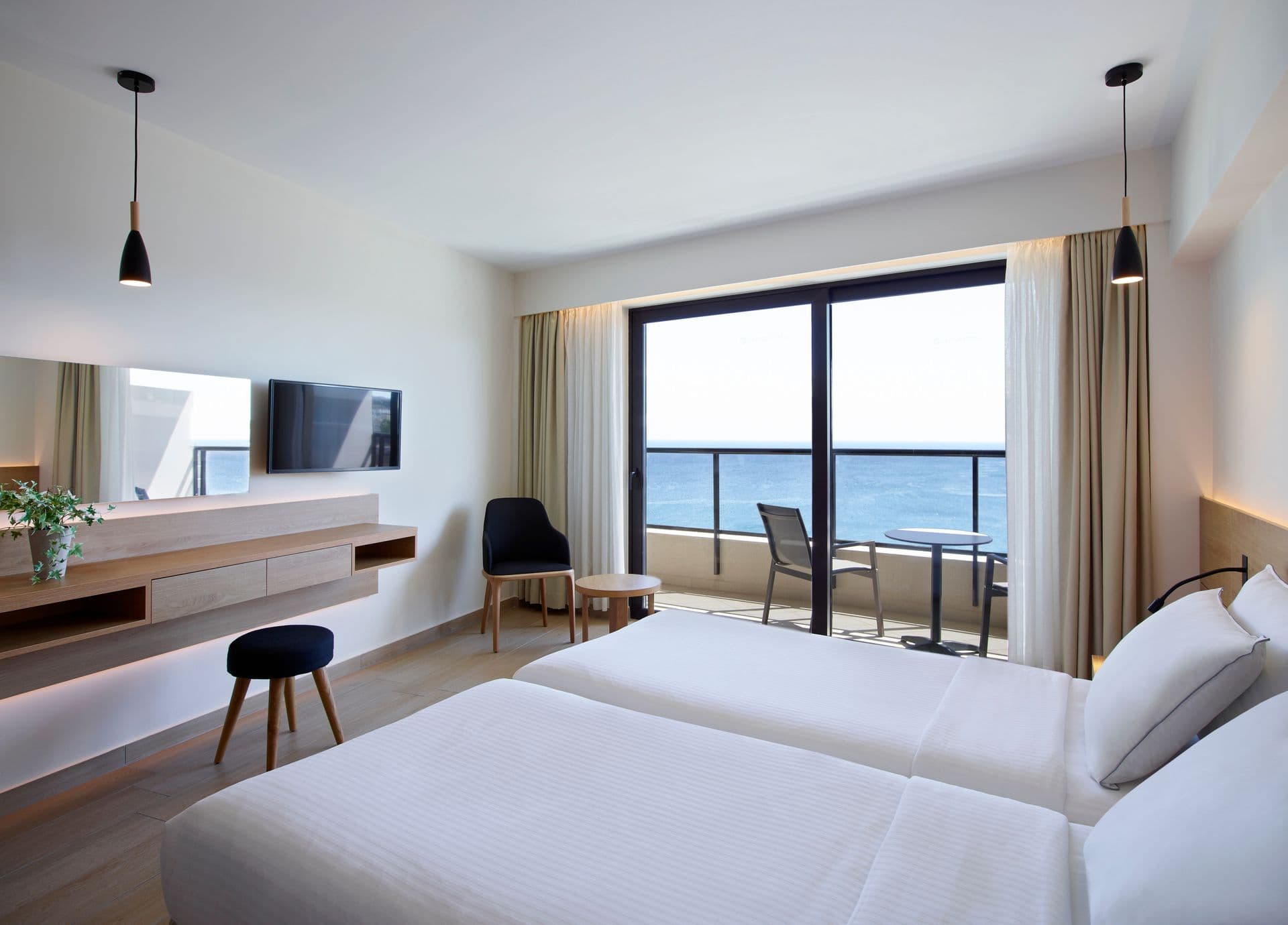 Superior Sea View Room