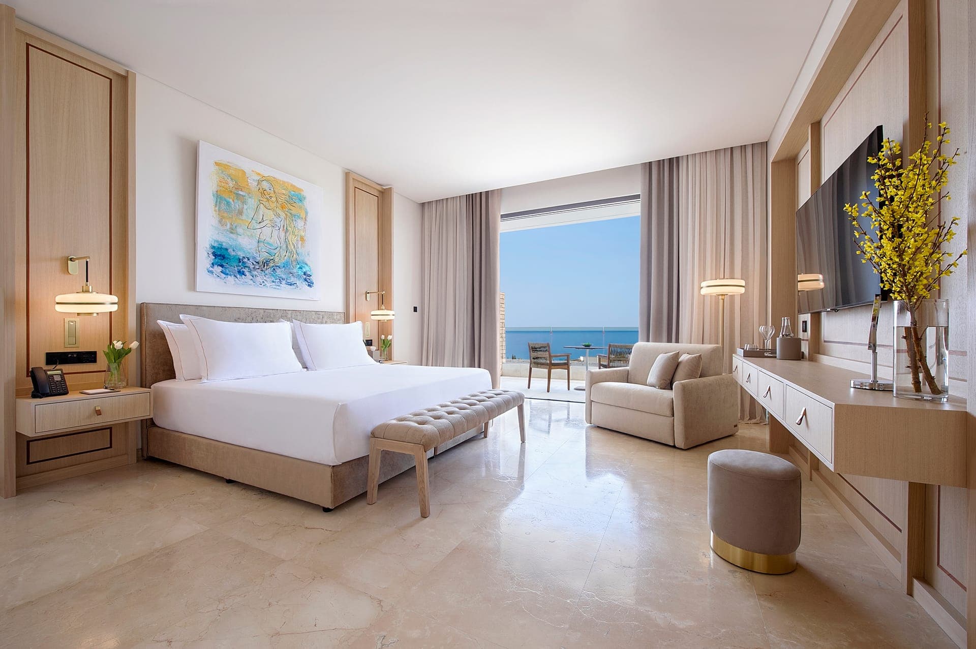 Cap One Bedroom Suite