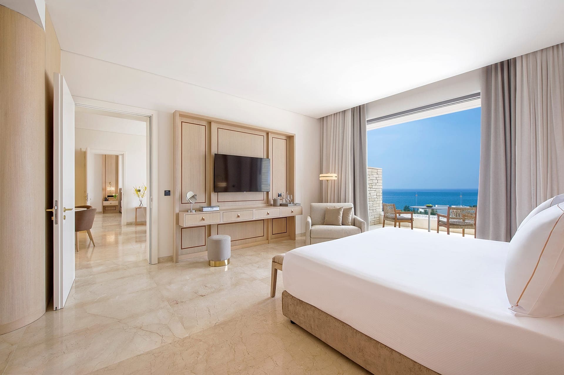 Cap Two Bedroom Suite