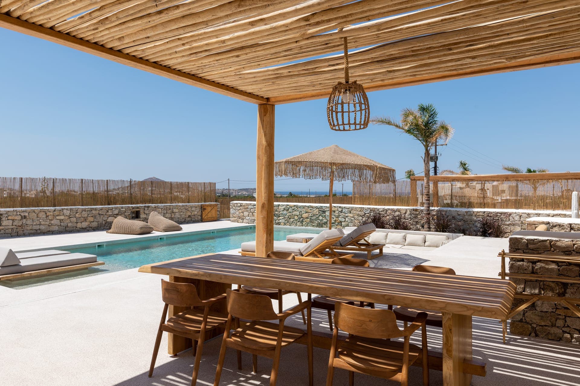 Villa 3 Bedrooms and 2 Bedrooms Apartment with Private Pool and Jetted Tub