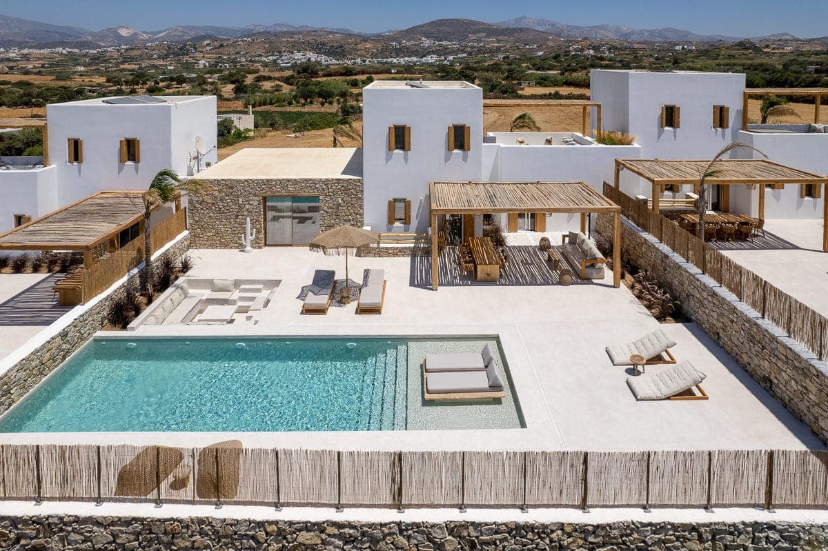 Villa 3 Bedrooms with Private Pool and Jetted Tub