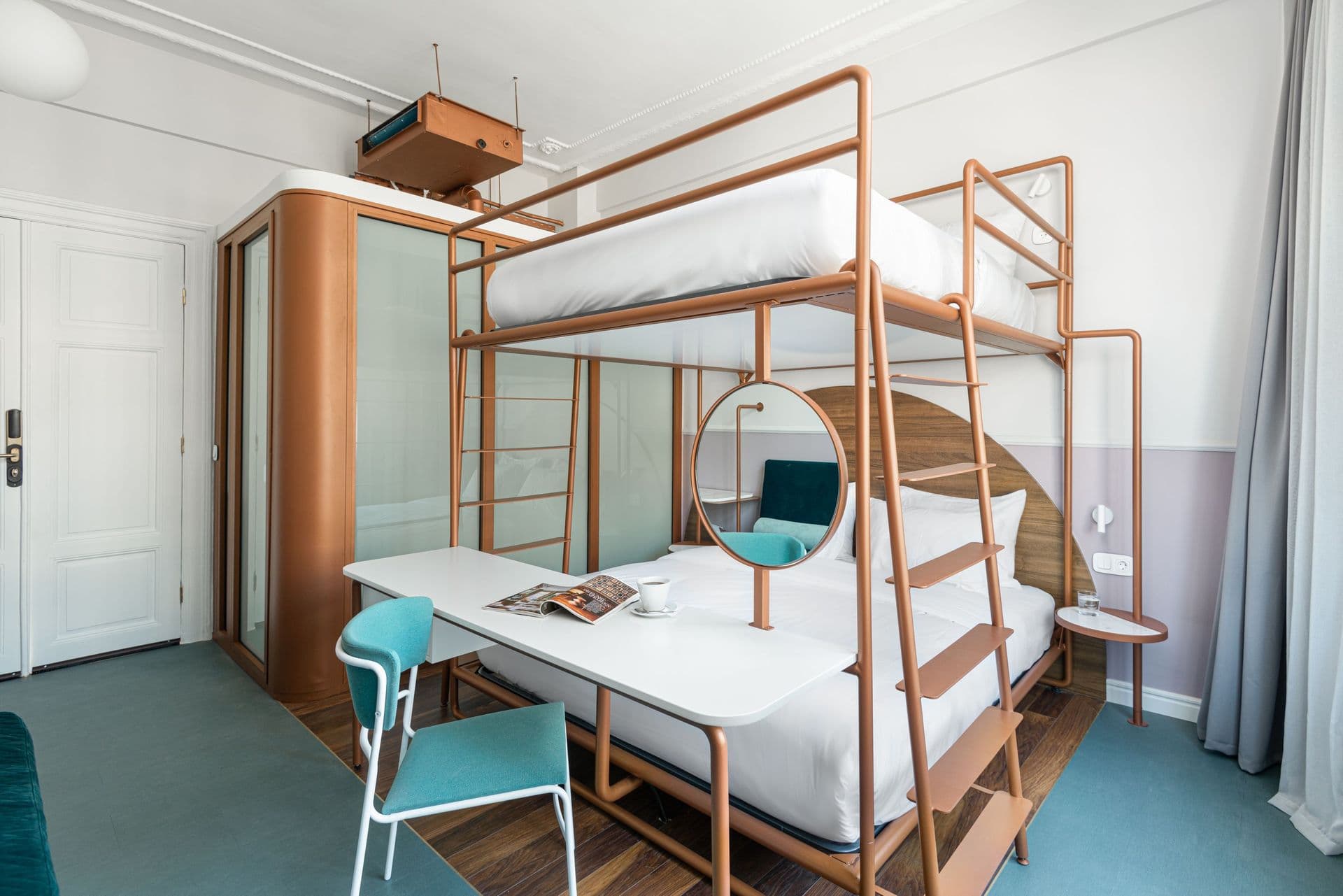 XL Loft Room
