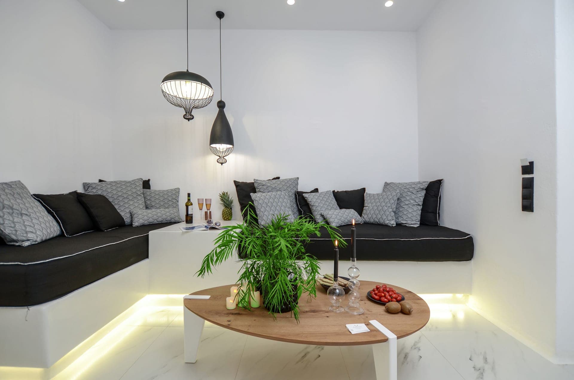 One Bedroom Apartment