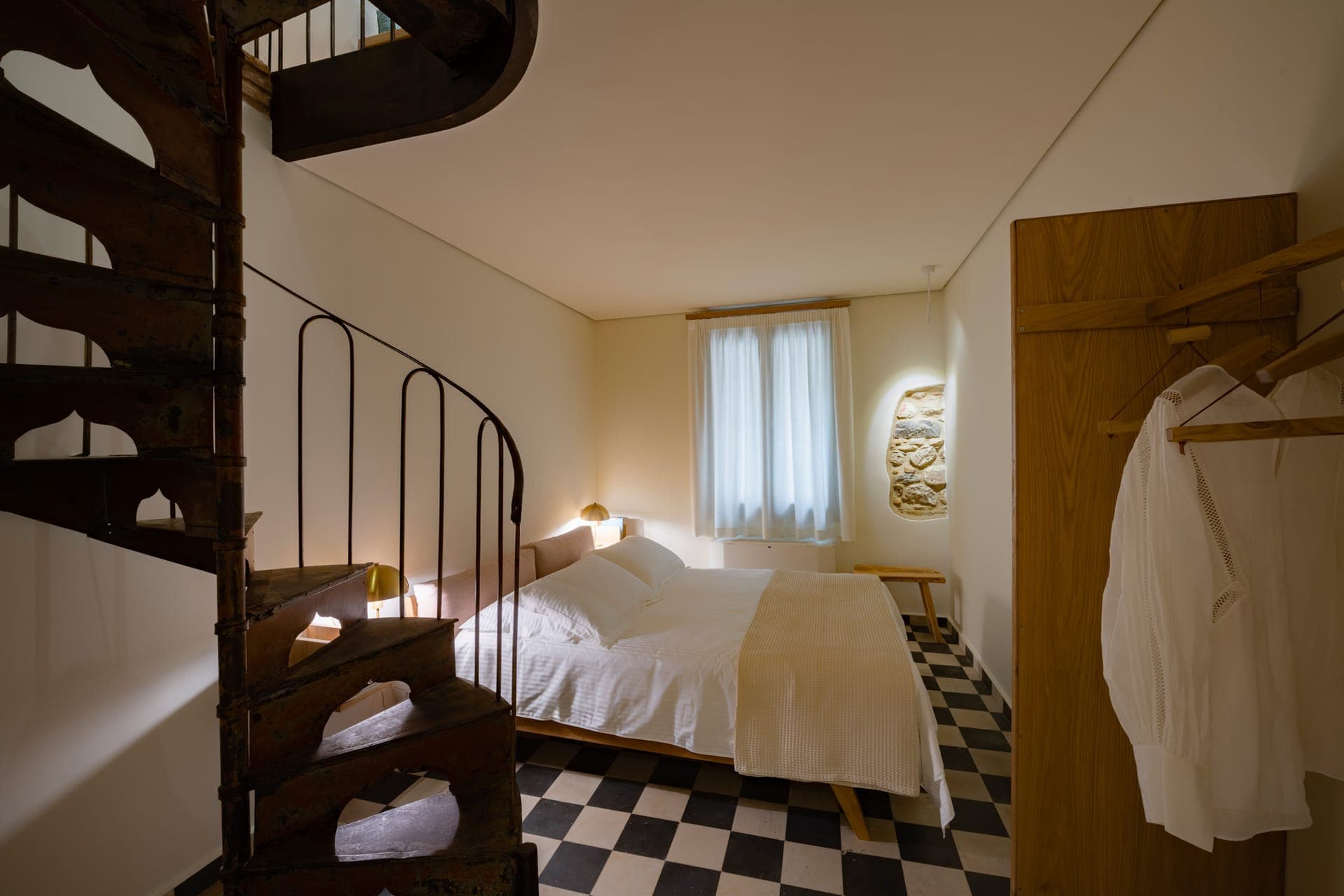 The refined neoclassical Suite