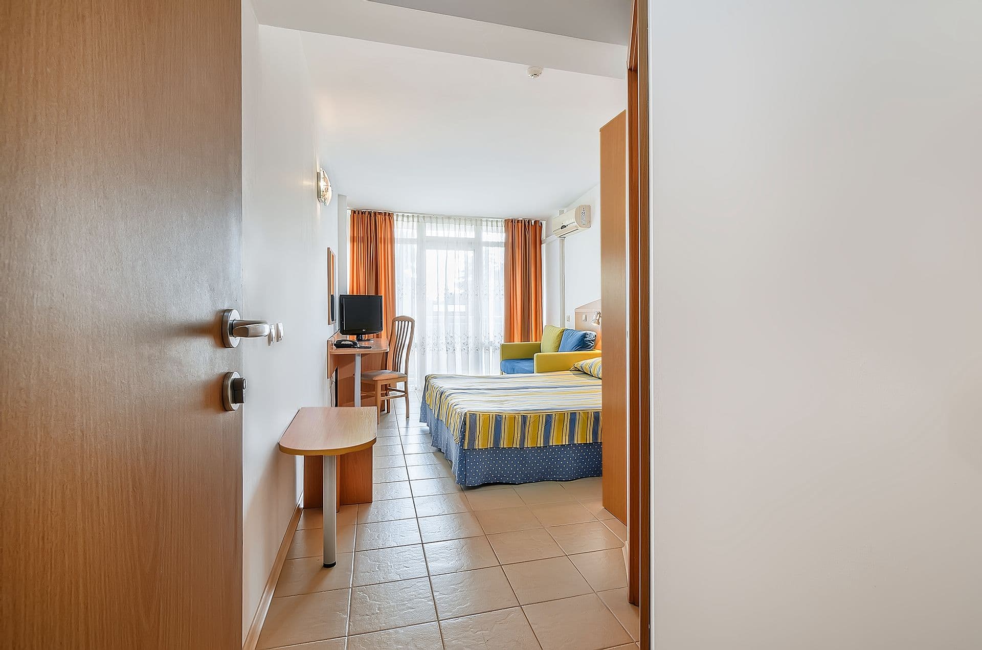 Family twin room