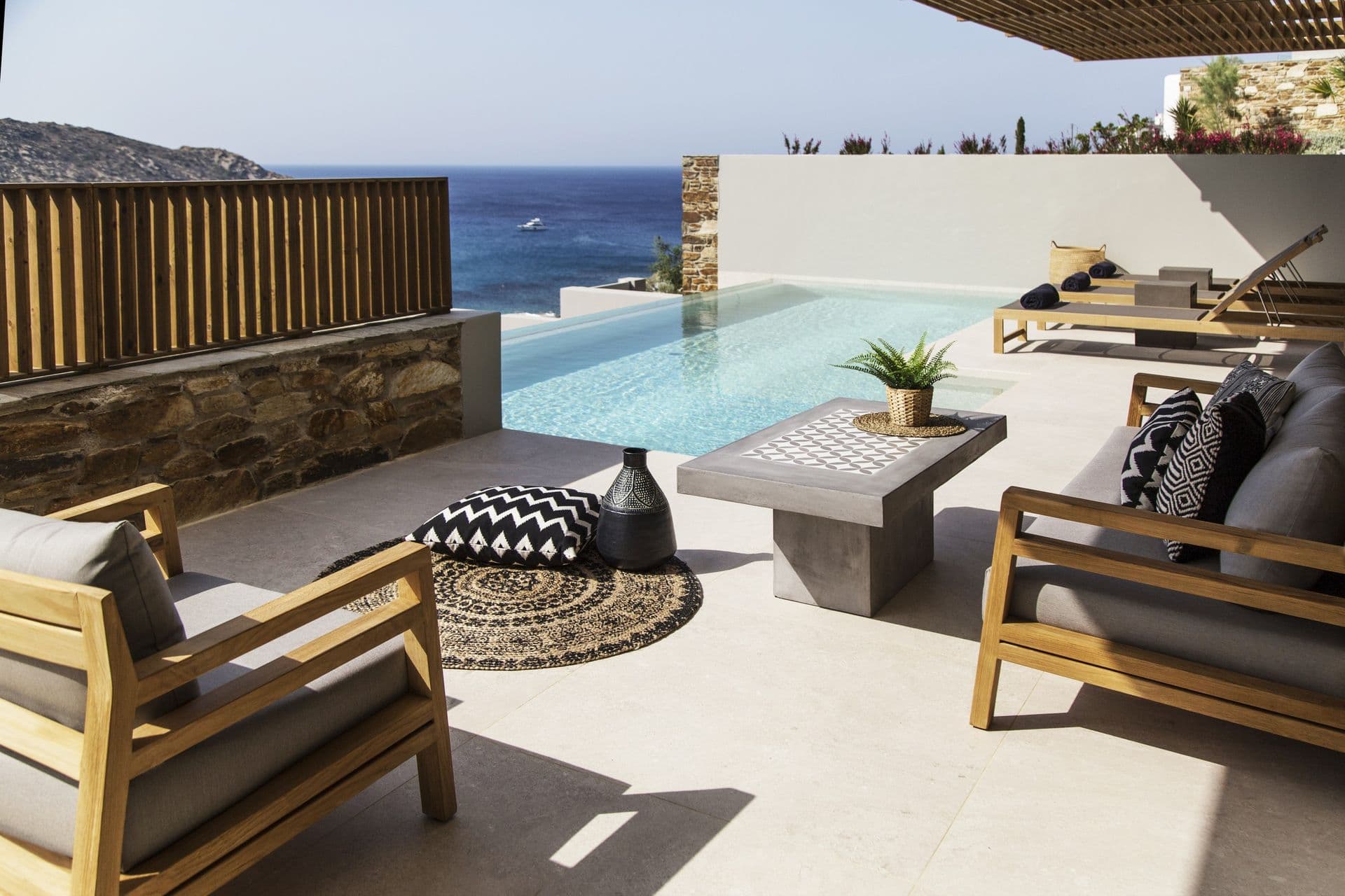 Superior Suites Private Pool Sea View