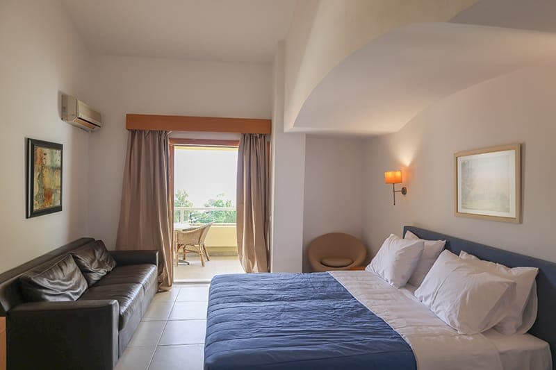 SUPERIOR DELUXE DOUBLE SEA VIEW