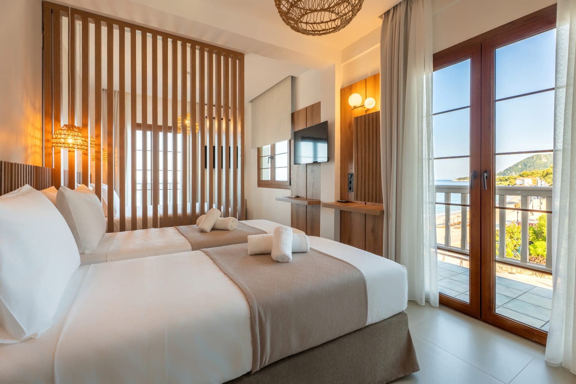 Family Room with Sea View – 35sqm