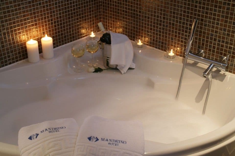 Suite with Hot Tub 