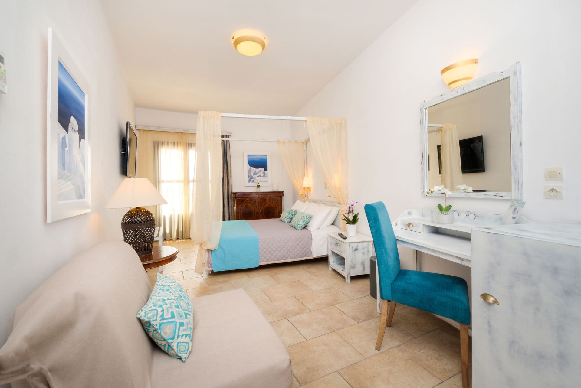 Honeymoon Suite