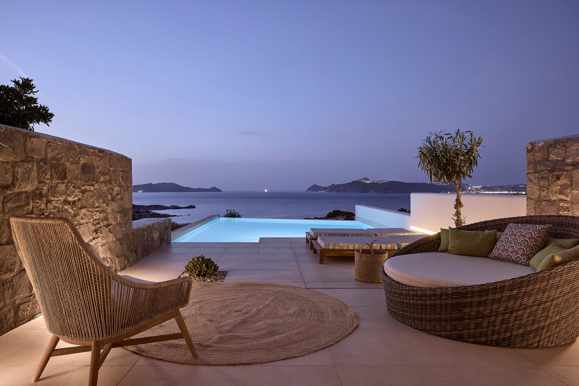 Honeymoon Suite with Private Pool and Sea View