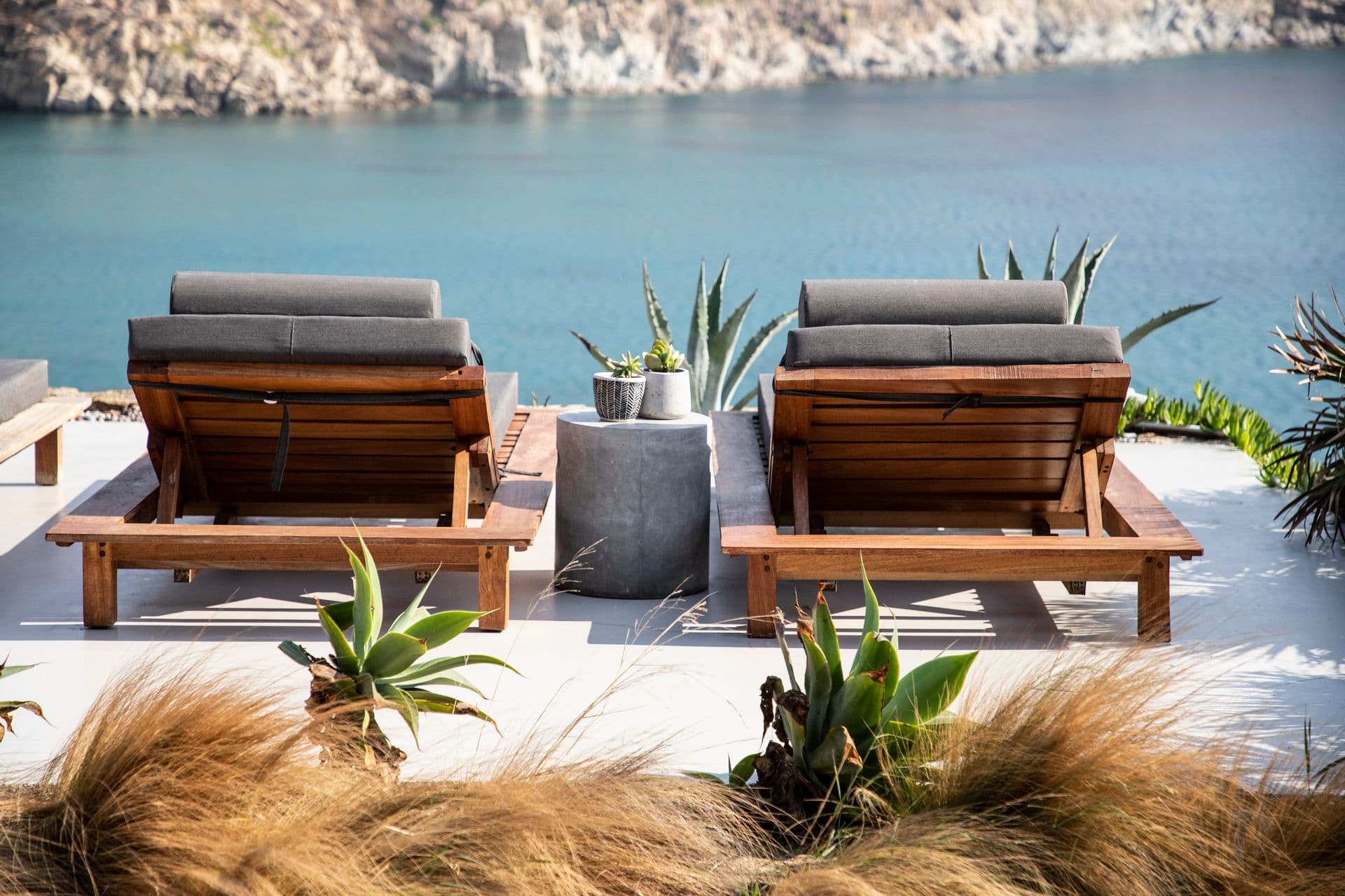 Three-Bedroom Villa with Sea View & Shared pool