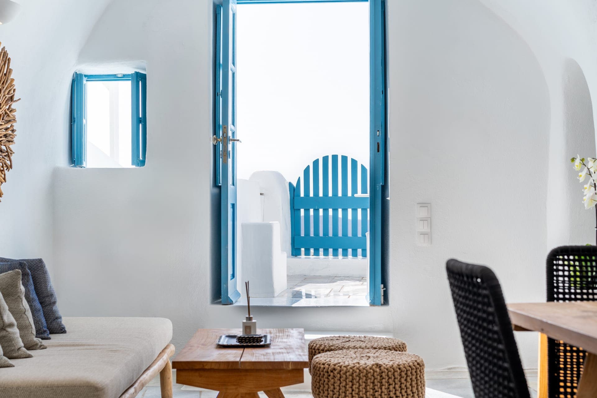 Deluxe Villa with outdoor heated jetted tub and Caldera View